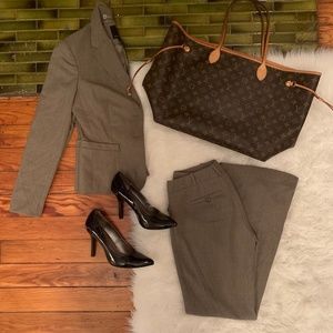 The Limited Suit Set